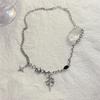 Collar de estrella y luna con colgante de estrella de cuatro hombres, costuras suaves, luz fresca, suéter de lujo de estilo hip hop, combina con todo.
