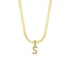 Joyería Popular Transfronteriza Europea y Americana con Colgante de Letra para Mujer Acero Inoxidable Chapado en Oro de 18 Quilates Cadena de Serpiente Plana Collar con Letra de Perla