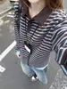 Deslumbrante Suéter de Tricô com Gola Revers Listrada para Mulheres, Camisa Polo para Usar Sozinha no Outono, Estilo Coreano de Início de Outono, Blusa Relaxada
