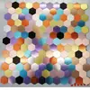 Pegatina de Pared Mosaico Hexagonal Hexagonal Blanco Oro Plata Negro Metal Cepillado Aluminio Panel de Plástico Autoadhesivo Decoración para Renovación de Paredes