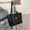 Bolsa Grande de Gran Capacidad Vintage Otoño e Invierno para Mujer 2024 Nueva Moda Bolso de Hombro Tote Versátil Bolso Grande de Alta Gama para Viajes Diarios