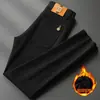 Jeans Blancos Italianos de Alta Gama a Prueba de Tres Elementos para Hombre, Corte Delgado, Elásticos, Pantalones Cónicos, Invierno 2026, Forrados de Polar y Engrosados