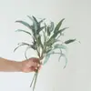 Fornecimento transfronteiriço de buquês de plantas verdes artificiais folhas de eucalipto remo arranjo de flores de casamento eucalipto pendurado Gelo folhas de outono retrô