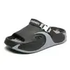 Pantuflas para Hombre 2026 Nuevo Estilo Verano Uso Exterior Suela Suave Antideslizantes Resistentes al Desgaste Deportes al Aire Libre Conducción Doble Uso Sandalias de Playa