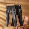 Calça Casual Esportiva Leve à Prova de Vento Resistente ao Desgaste de Secagem Rápida para Uso Externo 2604
