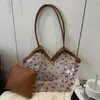 Bolsa de Ombro Tote Versátil Simples Casual de Gelatina Texturizada de Grande Capacidade Tendência Inverno 2025 Nova Elegante Moda