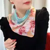 Elegante Simples Puxar Pérola Longa Colar Joia Feminina Luxo Leve Nicho Bola Pingente Corrente Osso de Cobra Corrente de Lã