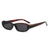 Gafas de sol retro estilo europeo y americano para chica popular, adecuadas para el uso diario sin maquillaje, gafas de sol ultraligeras y portátiles con protección solar para mujer, venta al por mayor desde el fabricante