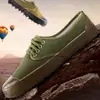 Zapatos de Liberación para Hombres para Trabajadores Agrícolas y de la Construcción, Hechos de Suela de Goma Pura, Antideslizantes, Resistentes al Desgaste, Transpirables, Adecuados para Entrenamiento, Goma Amarilla, Transpirables y Antideslizantes
