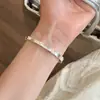 Pulsera Sencilla y Versátil de Flor de Ciruelo para Mujer, Sensación de Lujo Ligero, Exquisita Pulsera Floral, Accesorio de Mano Fresco y Dulce, Apertura Ajustable