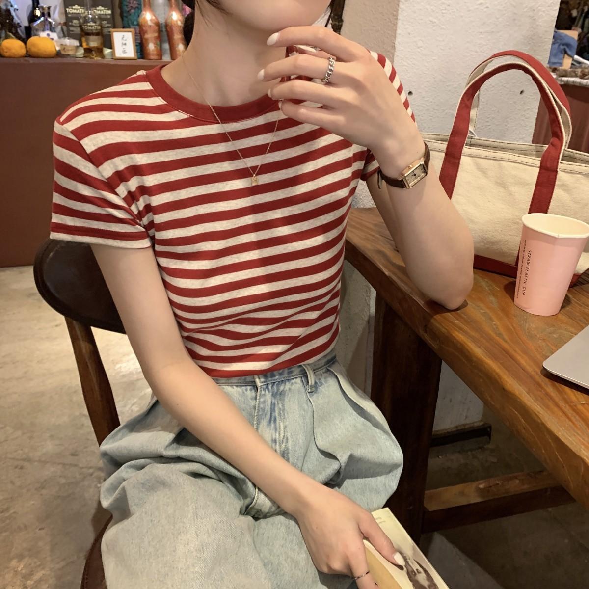 复制_韩系正肩条纹短袖T恤女夏季紧身打底内搭设.jpeg