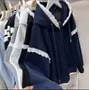 Jaqueta Cardigan com Capuz de Renda Costurada Artesanalmente Original, Moletom Slim-Fit Doce e Estiloso Estilo Primavera com Toque de Renda de Alta Qualidade