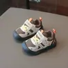 Zapatos para Bebé y Niño Pequeño Suela Suave Antideslizantes Velcro Dibujos Animados Zapatos para Bebé 1-3 Años Niños Niñas Zapatos Deportivos Otoño Nuevo Estilo