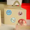 Pegatinas de Recompensa Divertidas y Lindas de Caras Sonrientes de Colores Pegatinas de Dibujos Animados DIY Hechas a Mano para Bolsas de Compras y Sellos de Cajas de Regalo
