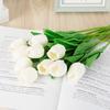 Tulipa de Simulação PU Buquê Casamento Casa Flor Artificial Decoração Acessórios de Construção Mini Tulipa Segurando Flor