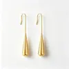 Estilo Celebridad de Internet Puños de Oreja Lisos Forma de Gota de Agua, Pendientes Largos Simples y Versátiles, Pendientes de Acero de Titanio 316 para Mujer al por Mayor