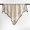 Pañuelo pequeño cuadrado de algodón y lino color marrón estilo Maillard para mujer, estilo nuevo, elegante y versátil, pañuelo decorativo para la cabeza, diadema, pañuelo de cuello, accesorio para la cintura