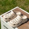 Sapatos Croc Femininos 2025 Novo Dormitório Estudantil Verão Calçados Externos Antiderrapantes Sola Grossa Sandálias Médicas para Mulheres