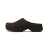 Sandalias Birkenstock de gamuza de cuero genuino para mujer - de suela gruesa, puntera cerrada, tipo mule sin talón, versátiles y elegantes