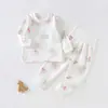 Conjunto de ropa de otoño para bebé, algodón puro, parte superior e inferior separadas, calidad Clase A, cintura alta, con tirantes en los hombros y con diseño de entrepierna abierta para abrigar