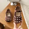 Zapatos de Cuero Lisos Rojos para Niñas 2026 Primavera/Verano Zapatos de Princesa Perla Zapatos de Presentación para Niños Pequeños, Medianos y Mayores Mocasines