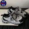 Zapatos de papá de suela gruesa retro únicos para mujer, nuevo modelo 2026, zapatos deportivos casuales de malla transpirable, zapatos versátiles y de moda modernos