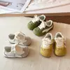 Zapatos de Entrenamiento Versátiles de Moda para Niños Modelo Nuevo Primavera y Otoño 2026 Zapatos Deportivos Transpirables de Malla para Niños y Niñas Zapatos Casuales de Suela Suave