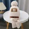 Chapéu de urso infantil para outono e inverno, chapéu de bebê quente à prova de vento, de algodão tricotado, com forro de fleece e cachecol espessado de design integrado