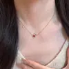 Collar de cadena para clavícula de plata de ley s925 con calabaza hueca de rubí, lujo ligero, moderno, versátil, elegante, de alta gama, estilo socialité