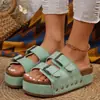 Sandalias de Tira Gruesa Estilo Birkenstock con Tachuelas para Mujer, Tallas Grandes Europeas y Americanas, Adecuadas para Uso en Exteriores, con Hebilla Metálica y Suela de Plataforma, en Stock