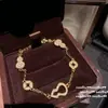 Huang Qingran Recomienda un Pulsera de Gemas Estrelladas de Cenicienta, un Nuevo Pulsera de Calabaza de Diamantes Estilo Chino