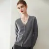 Nuevo cárdigan de cachemir elegante con cuello en V para otoño e invierno, suave y ligero, diseño simple de un solo botón, color liso, versátil para usar en capas