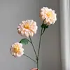 Ornamentos para Quarto de Casamento Flores de Simulação Vermelho Festivo Arranjo de Casamento Avançado Arranjo Floral de Casamento Balde de Abraço Flores Artificiais Floricultura de Simulação
