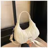 Comercio Electrónico Transfronterizo Nuevo Estilo 2026 Horas Moda Mezclilla Bolso de Mano de Media Luna Elegante Bolso de Hombro Cruzado para Viaje Diario para Mujeres