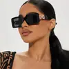 Gafas de Sol 2026 Modelo Nuevo con Varillas de Cadena Estilo Europeo y Americano para Mujer, Montura Cuadrada Pequeña, Versátiles, Modernas, Gafas de Sol de Moda de Alta Gama
