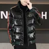 Jaqueta de Algodão com Penugem Nova Brilhante de Inverno para Homens, Gola Alta, Acolchoada, Quente, Estilo Europeu, Bordada, Casaco de Algodão à Prova de Frio, Tendência