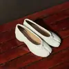 Zapatos de Piel de Oveja Estilo Retro Francés con Tacón Grueso, Punta Dividida, Estilo Cerdo, para Mujer, de Corte Bajo, sin Cordones, Tacón Bajo, Versátiles, con Pliegues, Mary Janes