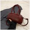 Bolso Pequeño Retro de Gama Alta para Mujer 2026 Otoño e Invierno Nuevo Estilo Bolso de Mujer Versátil Bolso Cruzado Bolso de Hombro de Mano Tipo Bolera