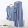 Conjunto de Camiseta de Manga Curta com Decote V e Calça de Perna Larga Algodão Bit Conjunto de Duas Peças Solto Tamanho Plus Pijama Roupa de Casa de Verão Feminina
