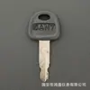 Aplicável à chave de ignição e fechadura da porta do escavador Sany SY55 60 75 115 135 200 205 partida