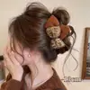 Presilhas de cabelo de pelúcia para outono e inverno para mulheres, acessórios de cabelo de luxo leve e de alta qualidade, presilhas elegantes para penteados presos, presilhas tipo tubarão estilo coreano para a parte de trás da cabeça