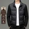 Nueva chaqueta de plumón con patchwork de manga tejida para hombre de otoño e invierno, cortavientos, cuello alto, 90% plumón de pato blanco, adecuada para hombres de mediana edad y jóvenes