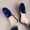 Pantuflas para Hombre Temu Transfronterizas con Bordado y Punta Cerrada, Adecuadas para Uso en Exteriores, Mocasines sin Cordones para Hombre