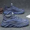 Zapatos de verano para hombre nuevos transpirables de malla hueca para hombre de moda combinan con todo suela gruesa tejido volador zapatos deportivos casuales zapatos de papá