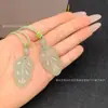 Colar Cadeado Ruyi Nuvem Auspiciosa de Jade Aventurina, Pingente "Sem Preocupações", Estilo Popular, Ornamento Mais Vendido, Cor de Jade Hetian, Novo Estilo Chinês, Direto do Fabricante