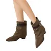 Botas femininas de tornozelo bico fino estilo retrô com aumento interno, novo estilo outono/inverno, cano curto, fivela de cinto, botas da moda com sola plana