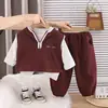 Conjunto para Niños 2026 Nuevo Estilo Primavera y Otoño Moda Infantil Ropa para Bebé Otoño Casual Chaleco con Capucha Conjunto de Tres Piezas