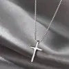Colar Cruz Simples Personalizado Feminino Versátil Design Hip-hop Pingente Geométrico Corrente Clavícula Atacado para Blogueiros