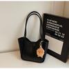 Bolso pequeño de costura popular de este año para mujer 2025 nuevo verano bolso infantil moda artística textura hombro axila