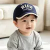 Gorra de béisbol para bebé, estilo coreano, versátil, elegante con letras, a prueba de viento para uso en exteriores, gorra fina para proteger del sol para primavera y otoño, unisex
